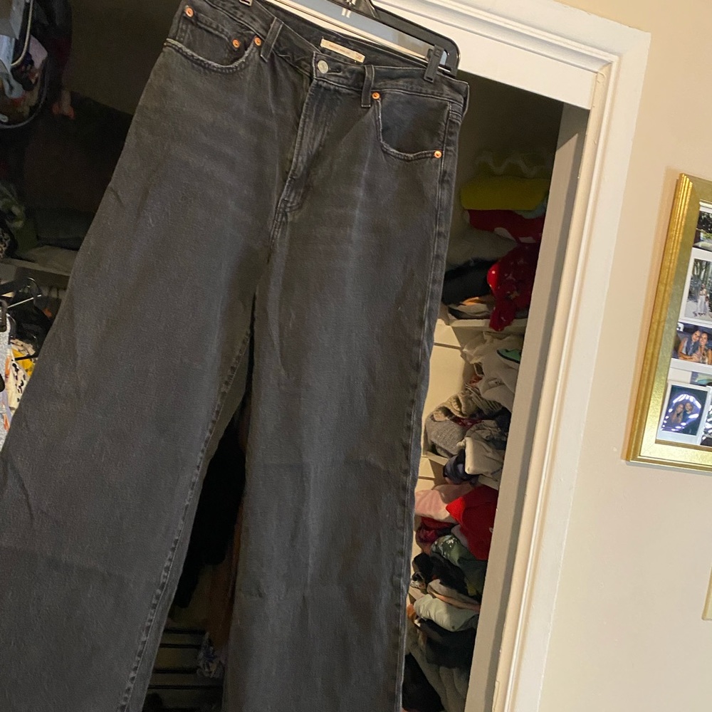 Levi’s ribcage wide jeans